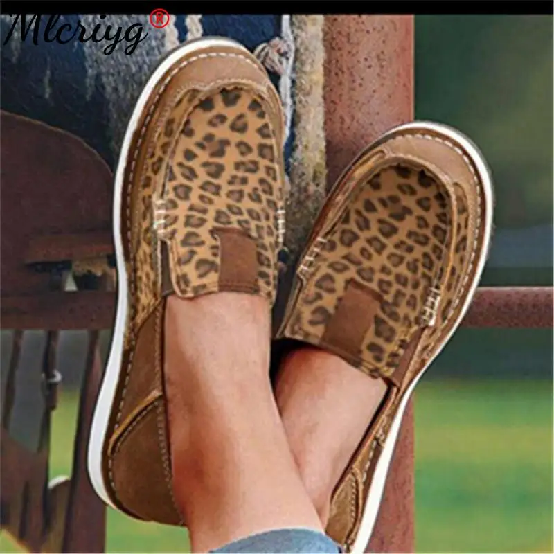 

2021 Women's Single Shoes35-43 Yards European Leopard Color Round Head Women Flat Heel Single Shoes Suede Trendy Women's Shoes