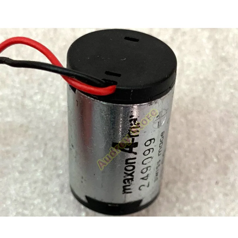 Фото Б/у DC1.5V 3V maxon A-Макс 16 мм Швейцарский мини полые чашки высокоскоростной мотор 249099 Б/у DC1.5V 3V maxon A-Макс 16 мм Швейцарский мини полые чашки высокоскоростной мотор 249099