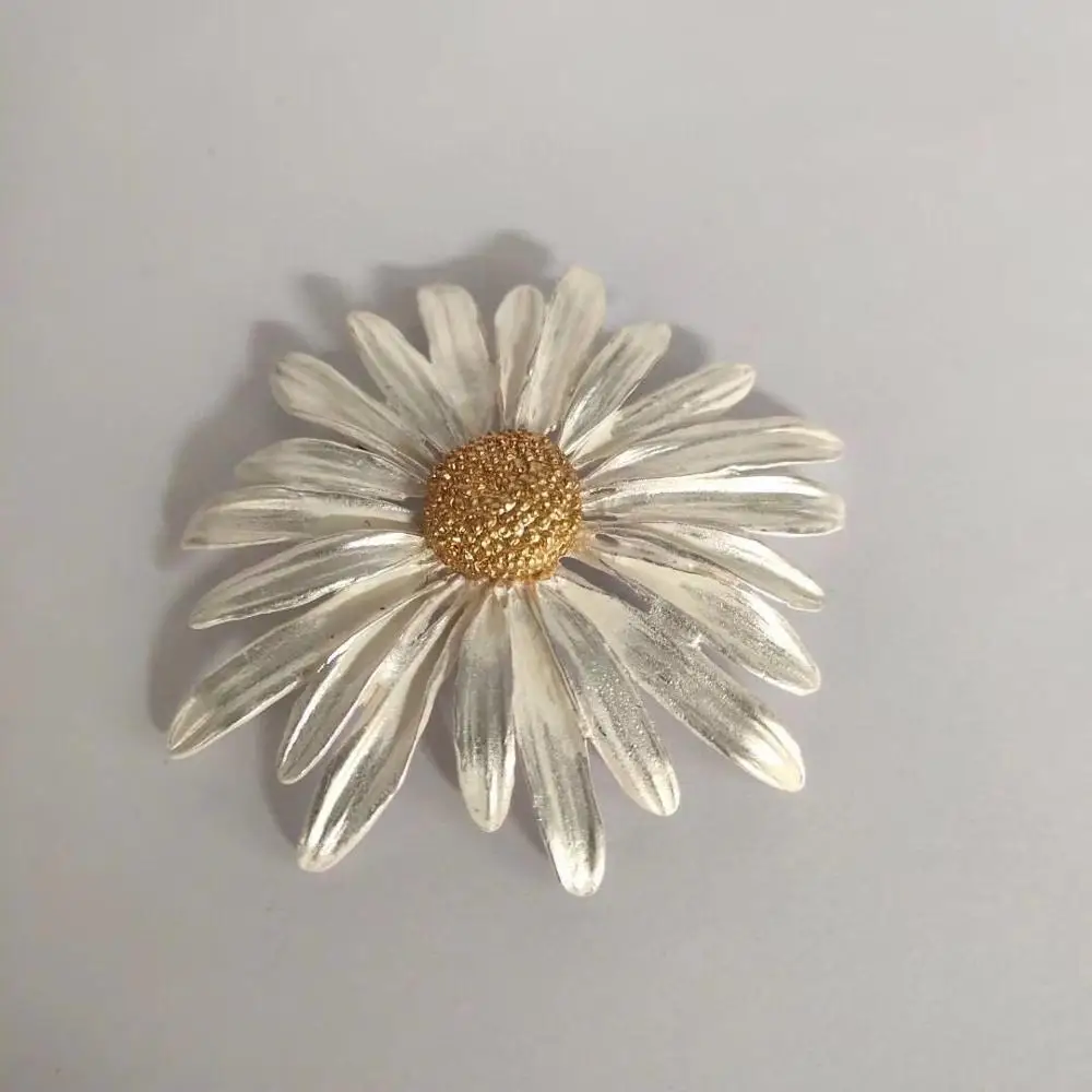 Брошь для специальных клиентов | Украшения и аксессуары