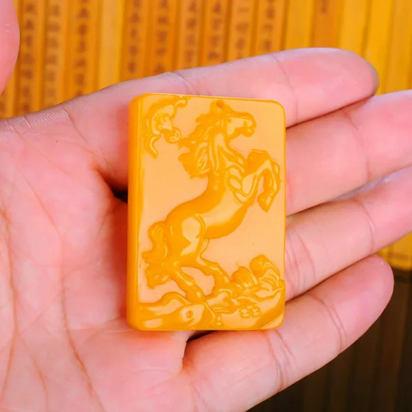 Натуральный желтый Нефритовый камень подвеска в виде лошади Китайский жадеит