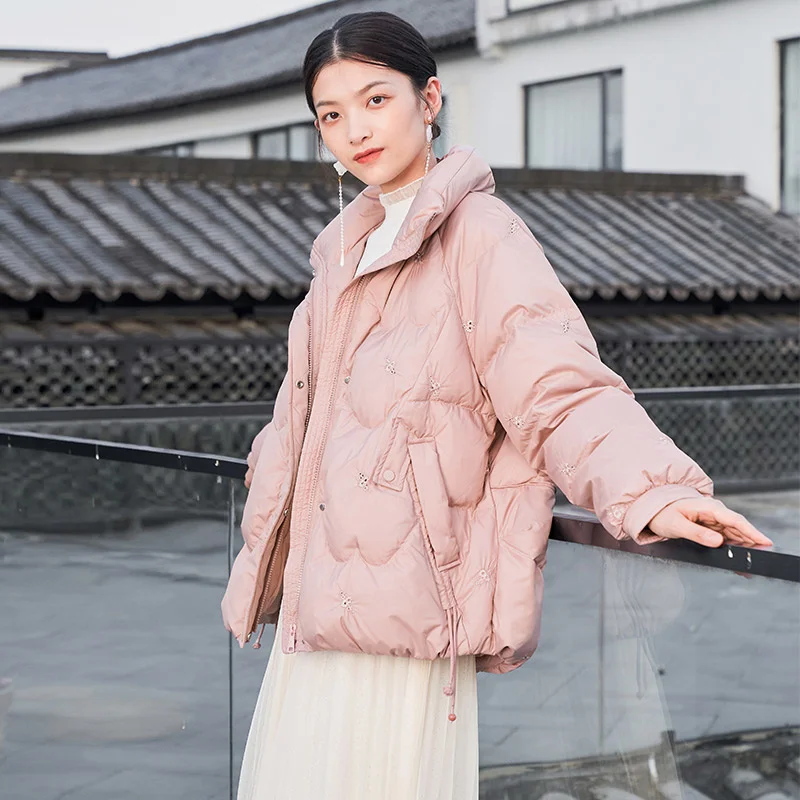 

Женский пуховик с вышивкой SHZQ, короткая куртка на белом утином пуху, свободная куртка розового цвета с воротником-стойкой, новинка зимы 2021