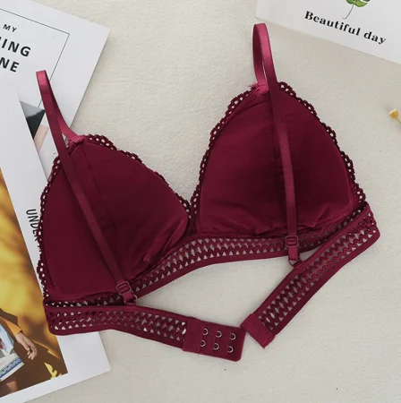 French Style Bralette Seamless Deep V Lace Bra Wireless Thin Underwear Sexy Lingerie Soft Push Up Bras For Women Hot