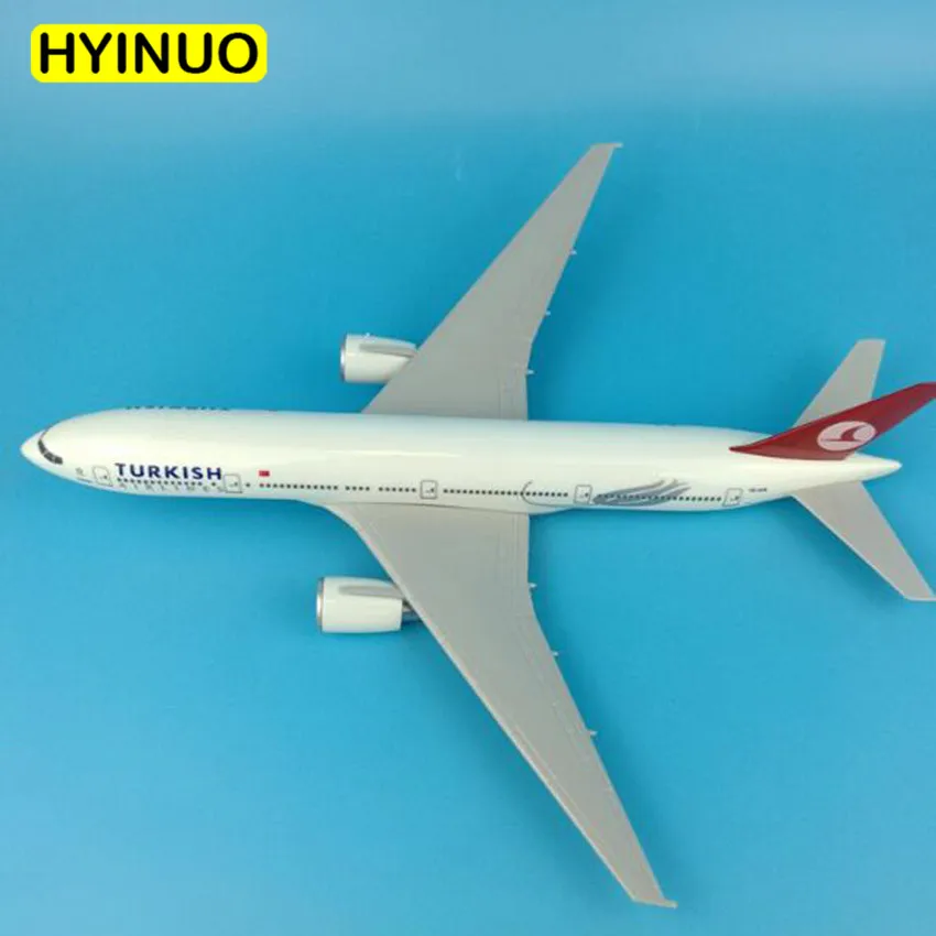 Модель турецкого самолета с базовым сплавом 32 см 1:200 B777 коллекционная