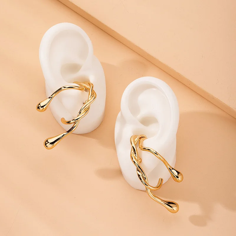

F.J4Z Retro Chic Earrings for Woman Fashion Punk Golden Teardrop Twisted Alloy Earrings Jewelry for Party Bijoux Dropship