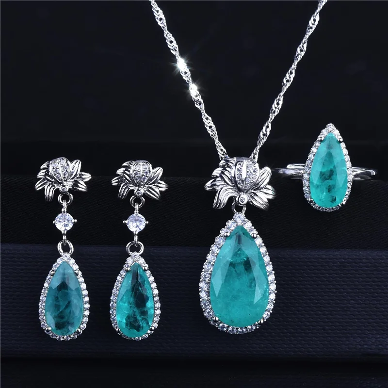 

Комплект из колье и серёг, из серебра 925 пробы