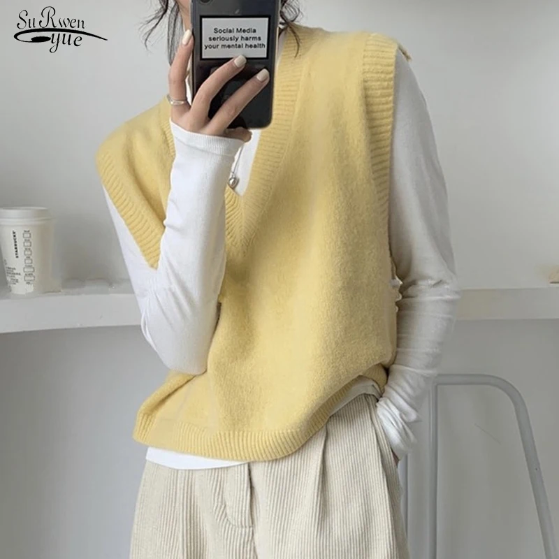 

2021 Autumn Loose Pullover Women V-neck Knitted Vest Women Preppy Style Sweater Sleeveless Vest Sweater Winter Clothing 15994