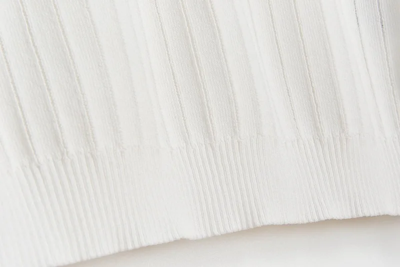 

Lace Spliced Knitted T Shirt Women Summer Tops Lace Mesh Stitching Sleeve V-neck Thin T Shirt Elastic Slim Tee