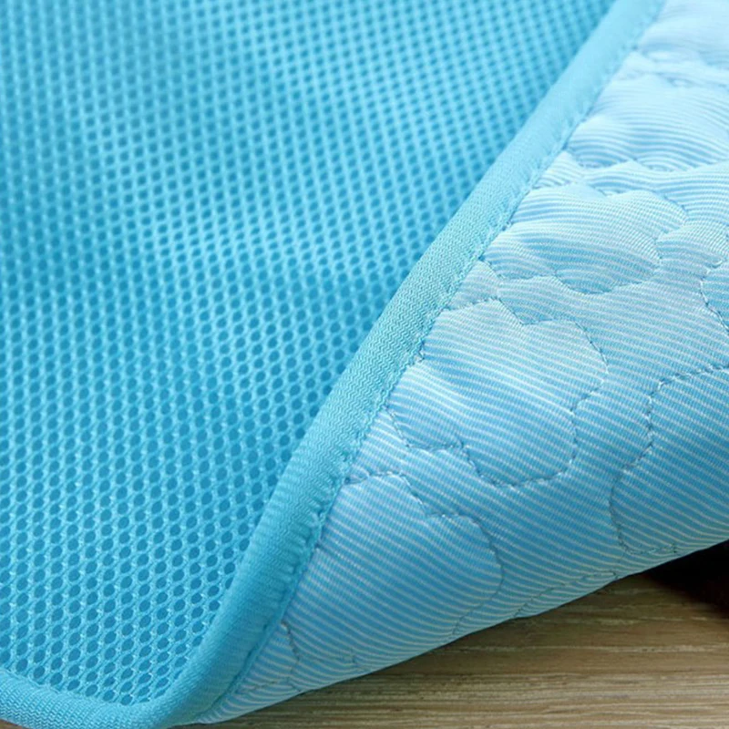 

Breathable Dog Cooling Mat Pad Summer Dog Beds Mats Blue Pet Ice Pad Cool Cold Silk Moisture-Proof Cooler