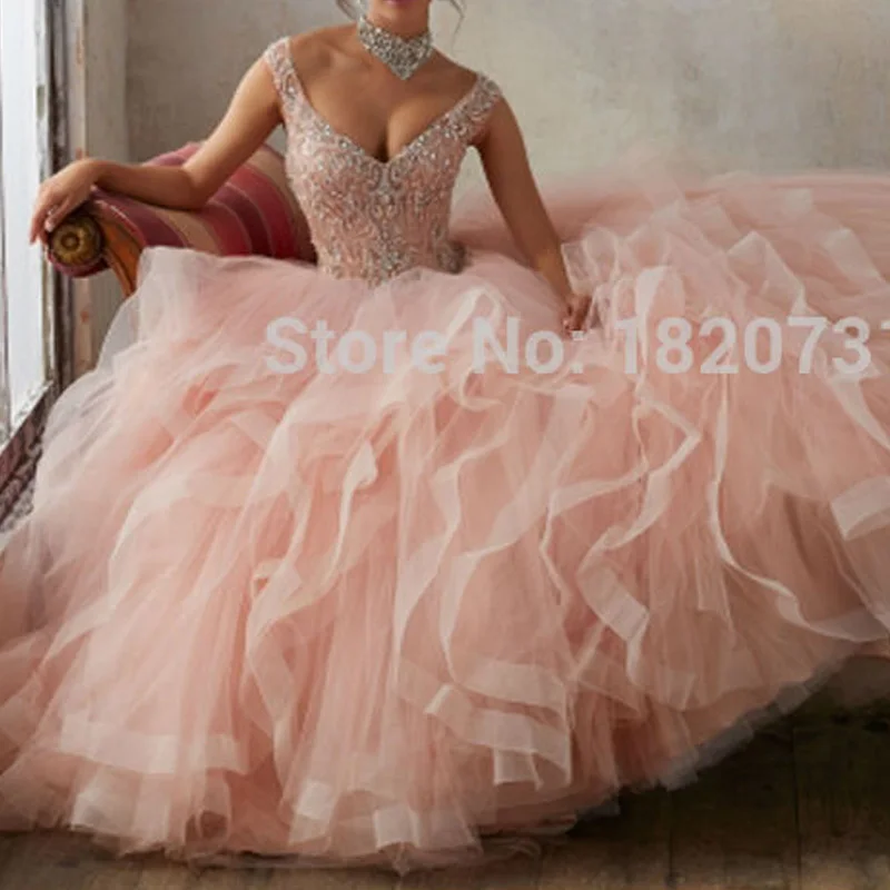 

Beautiful Pink Lace Up Back Quinceanera Dress 2020 Beading Sequin Cap Sleeves Girls Debutante Dress Vestido de 15