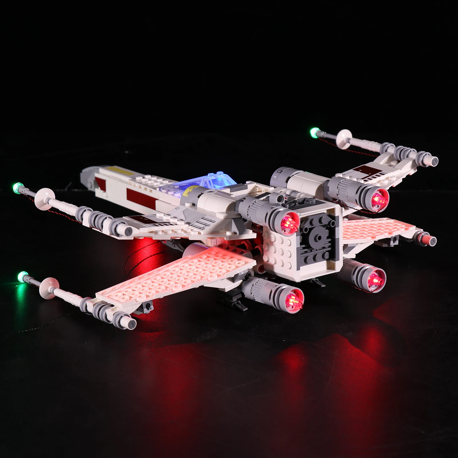

LED Lighting Kit For 75301 - Deluxe Version / Deluxe Remote Control Version (Only LED Light, No Blocks Assembly Kit)