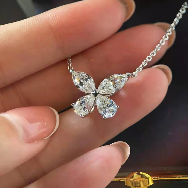 

Knobspin 100% 925 Sterling Silver 2021 New Fashion Butterfly High Carbon Diamond Charm Love For Women Necklace Gift Fine Jewelry