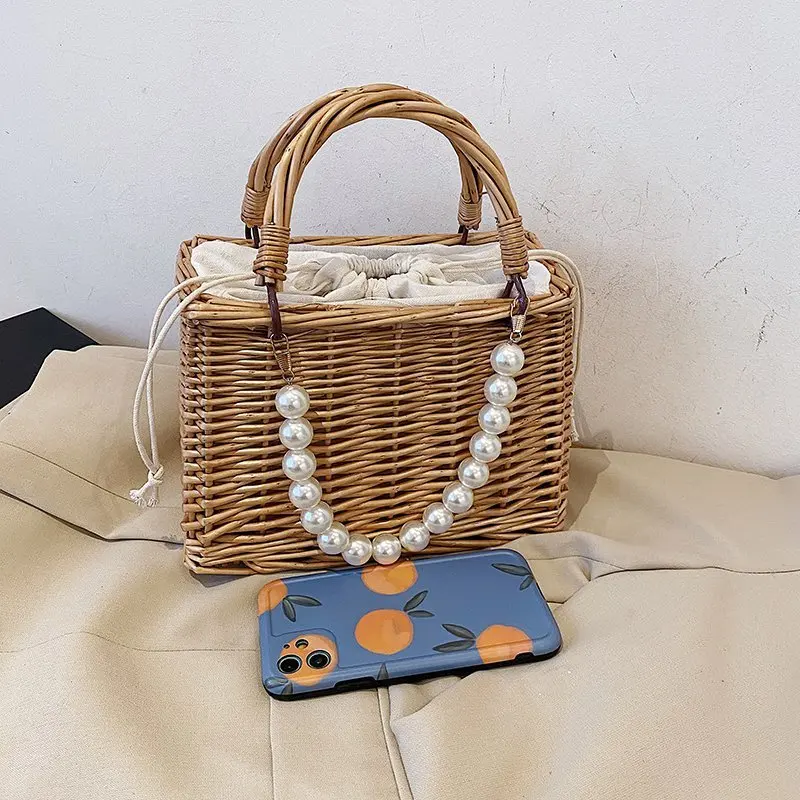 

Women's Beach Bag Trend 2021 New Summer Woven Luxury Designer Handbag Casual Fashion Party Pearl Chain Basket Rattan Bag Ladies