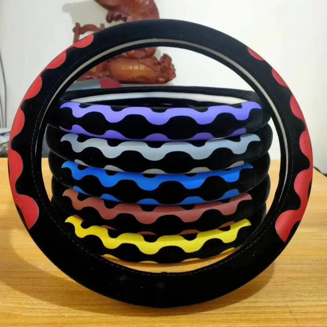 

Hot-selling wear-resistant carbon fiber leather steering wheel grip cover for automotive interior products