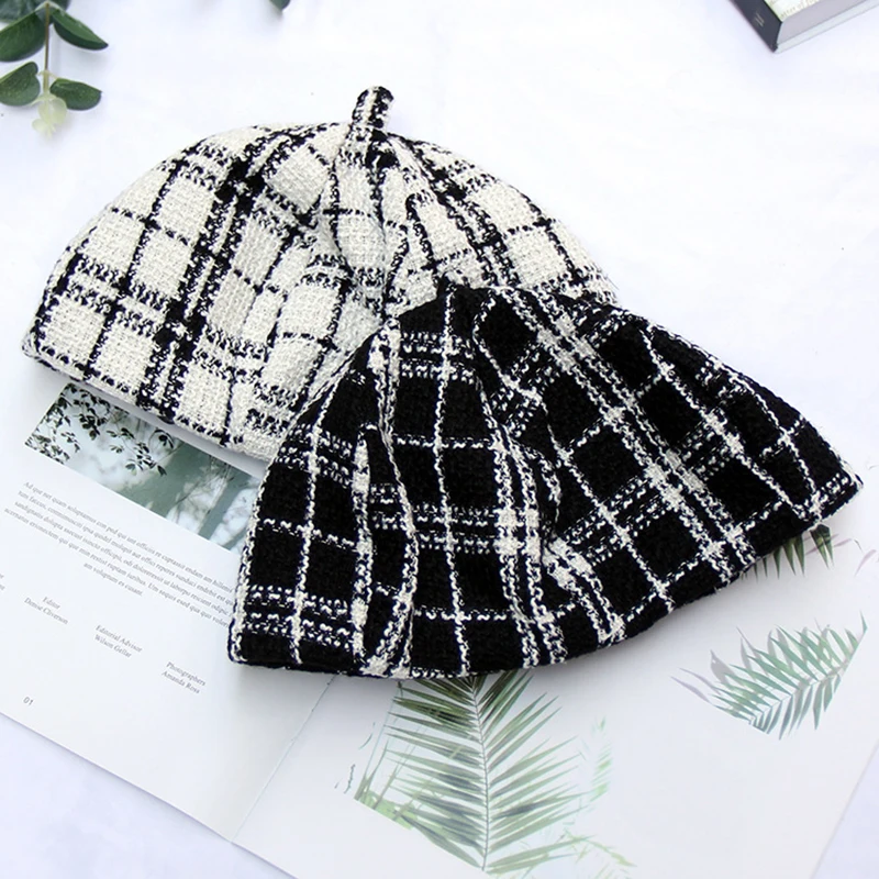 Новинка Осень-зима Casquette черно-белые клетчатые береты Дамская британская