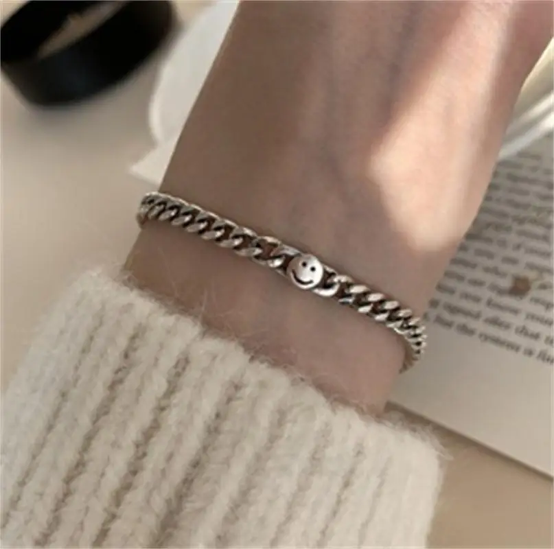 

Smiling Face High Sense 925s Metal Bracelet Ins Cute StarFemale Hand Chain Bracelets Fashion Simple Girl Charm Jewelry Gift