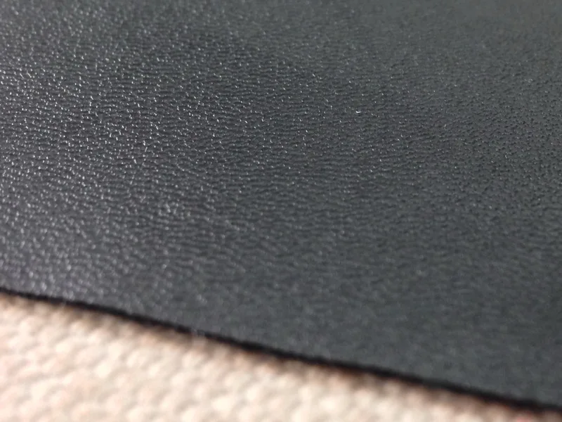 Роскошный индивидуальный высококачественный костюм из искусственной кожи для