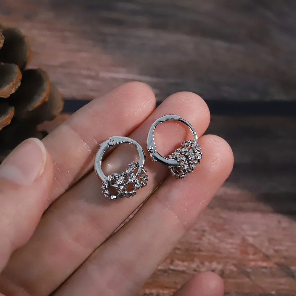 

Korean Fashion Earrings Geometric Metal Circle Ear Buckle Temperament Punk Earrings Simple Jewelry for Men Women Earrings Set