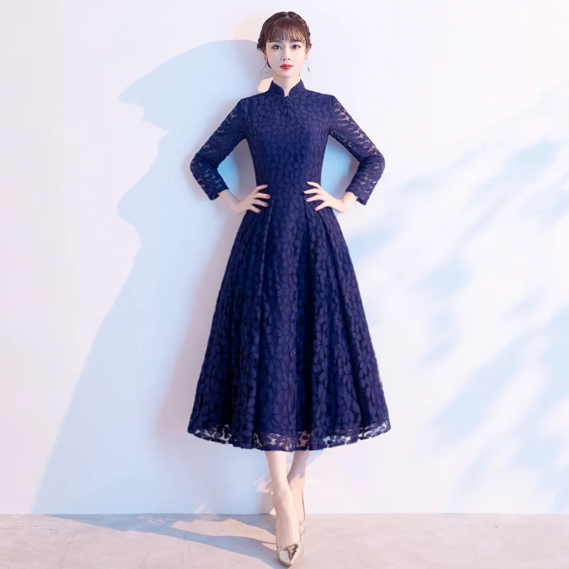 

Women Navy Blue Chinese Evening Qipao Dress Retro Mandarin Collar Lace Dresses Elegant Mid-Length Skirt Pleated Party Prom Gown