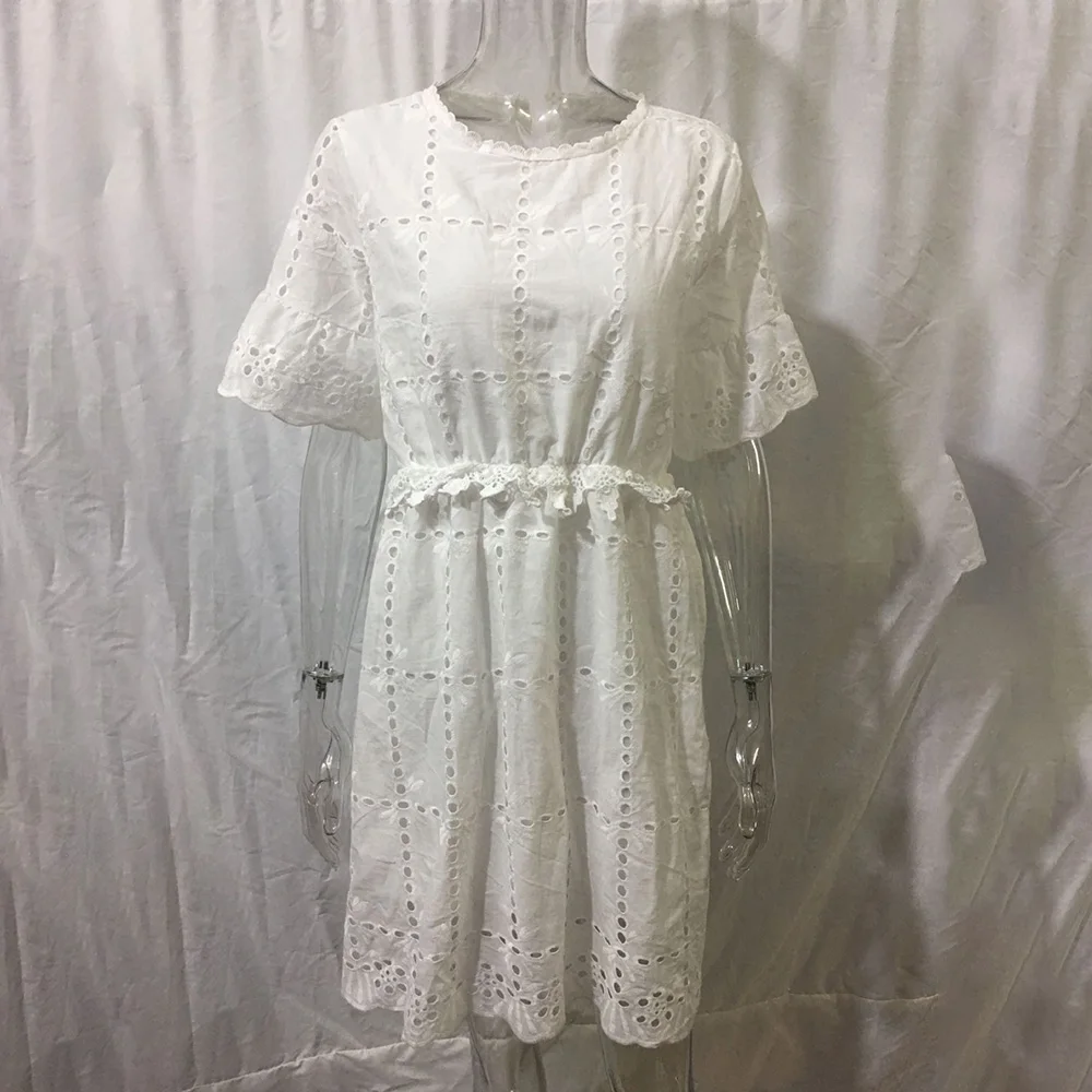 Женское Хлопковое платье с высокой талией белое повседневное офисное оборками и