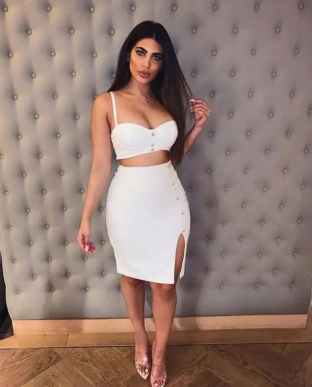 Женское облегающее платье на пуговицах белое вискозное вечернее знаменитости