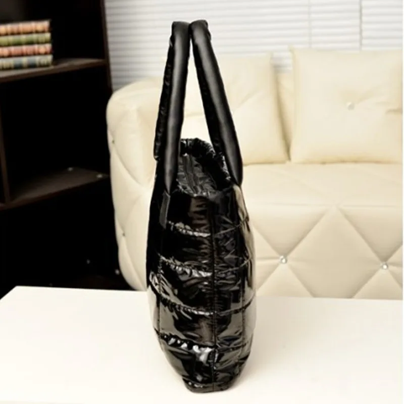 Женская зимняя сумка-тоут на одно плечо с хлопковым наполнителем и перьями |