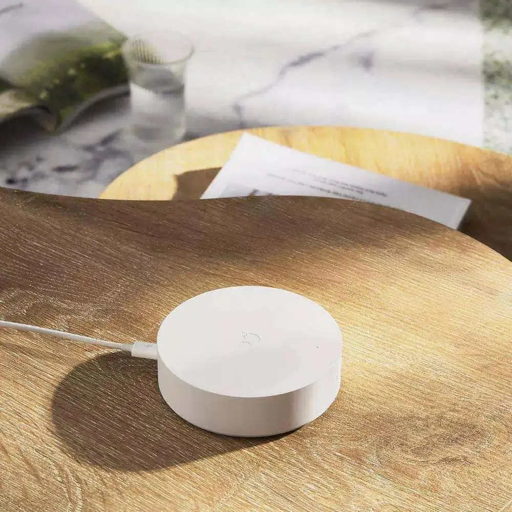 

Xiaomi Mijia Smart Multi-Mode Gateway Controlled By Voice Remote Control And Automation Smart Linkage Devices As Ble Mesh Hub