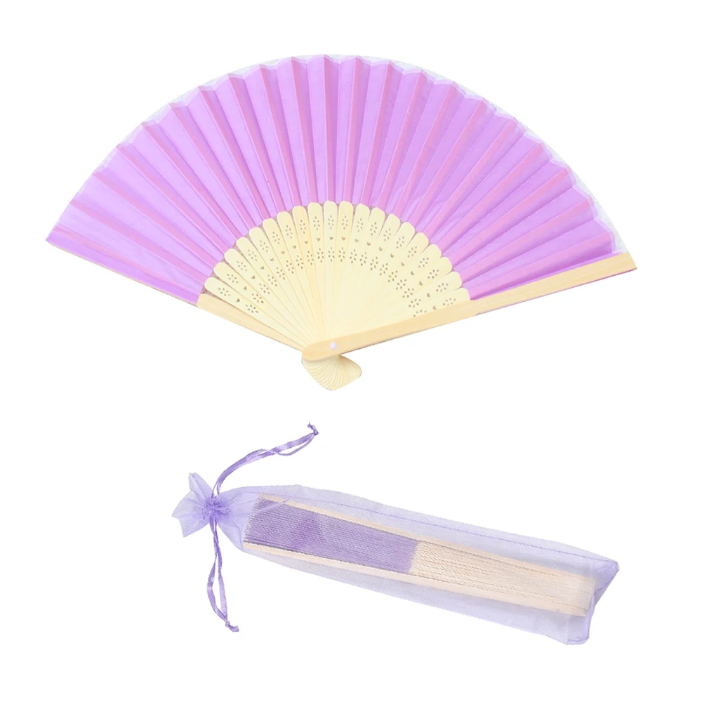 Light Purple Withbag 50 шт Персонализированные Выгравированные складные Свадебные шелковые вееры на выбор, винтажные вееры из органзы, Подарочная сумка на заказ для вечеринок - Цвет: Light Purple Withbag