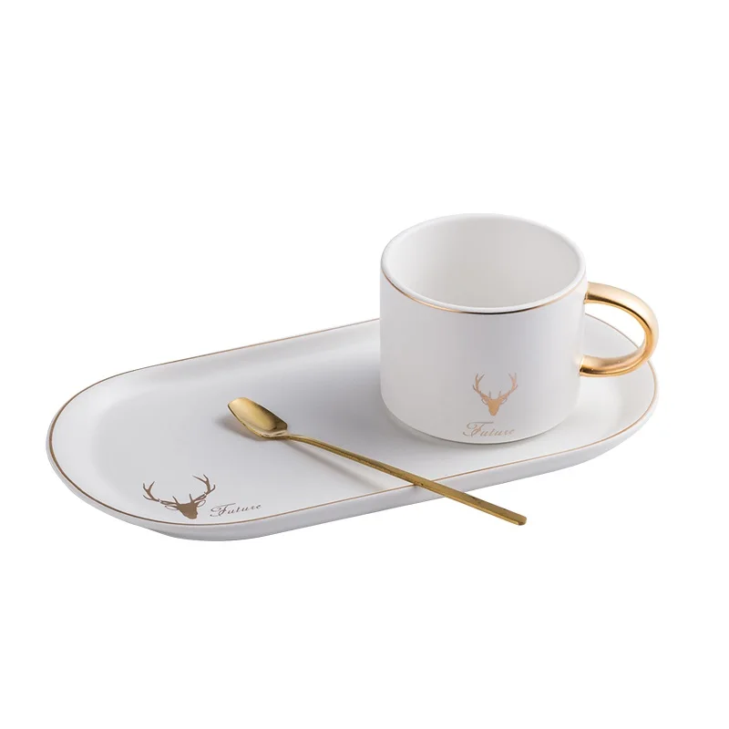 

Christmas Cup Gold Rim Ceramics Coffee Cups Mug And Saucers Spoon Sets With Gift Box Tea Soy Milk Breakfast Mugs Dessert Plate