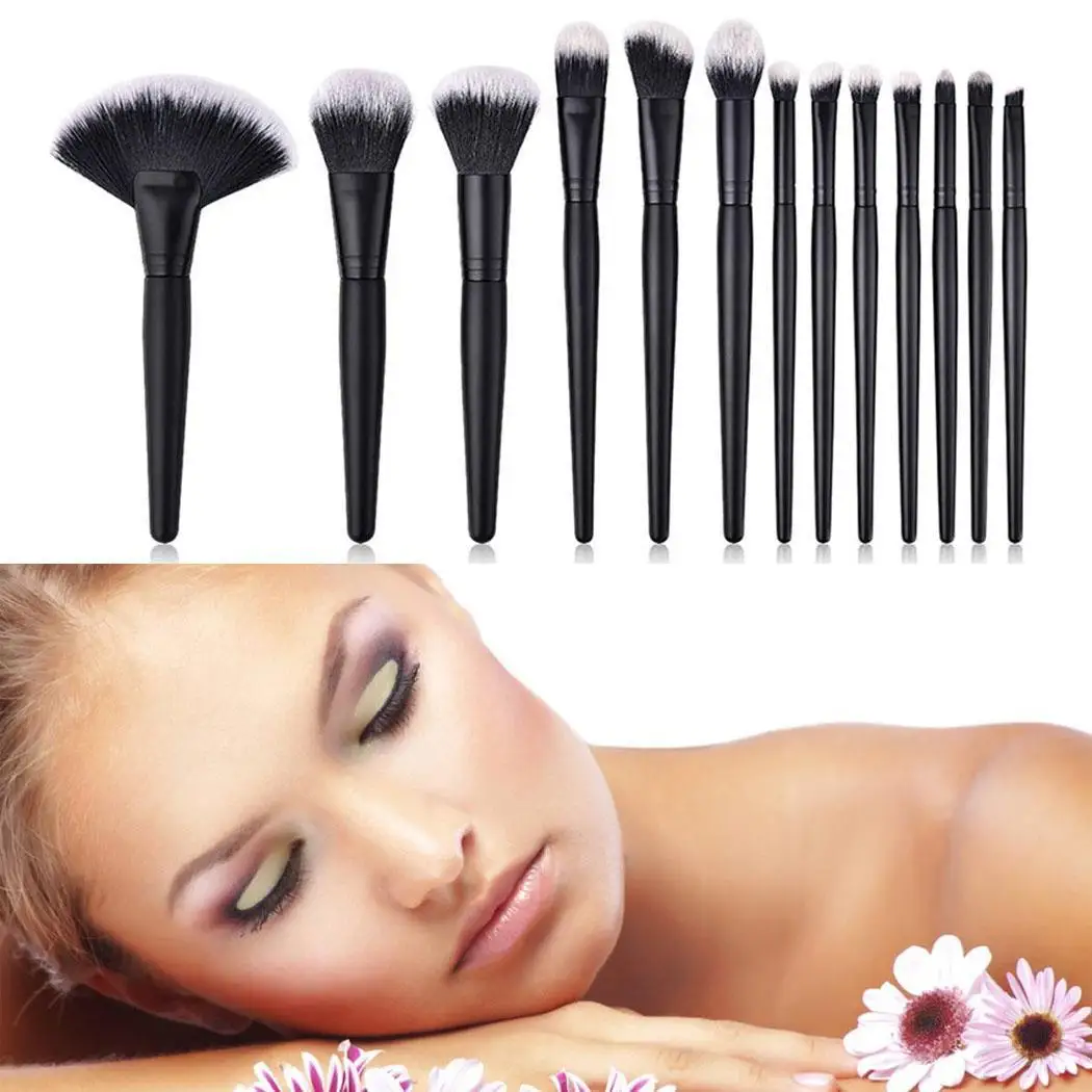 Набор кистей для макияжа растушевывающая придающая форму кисть 215 г 1 x