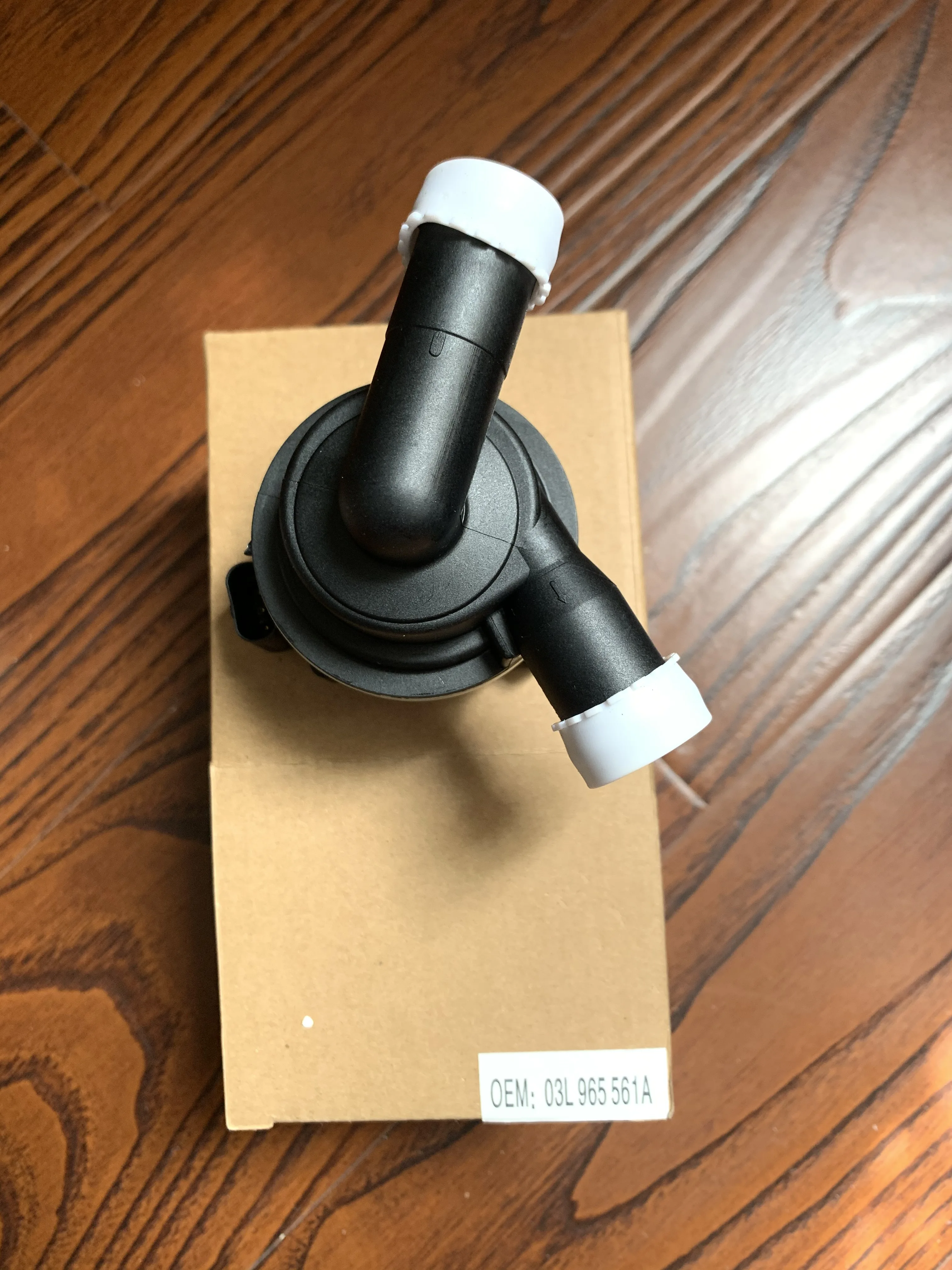 Лучший вспомогательный водяной насос для охлаждающей жидкости 03L965561A Audi A4 A5 A6 Avant