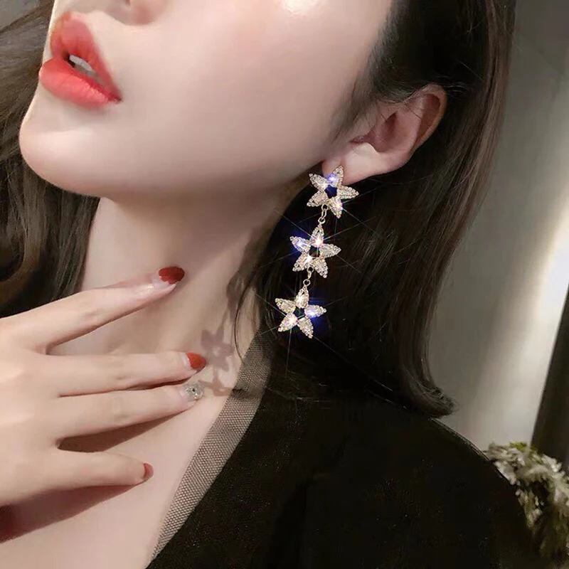 

Women Fashion Earrings with Stars Shape Gift Party Earrings