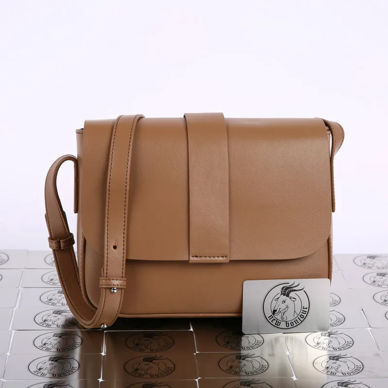 

Однотонная Сумка-седло из воловьей кожи с покрытием, модная маленькая квадратная сумка в стиле ретро, сумка-мессенджер на одно плечо, женска...