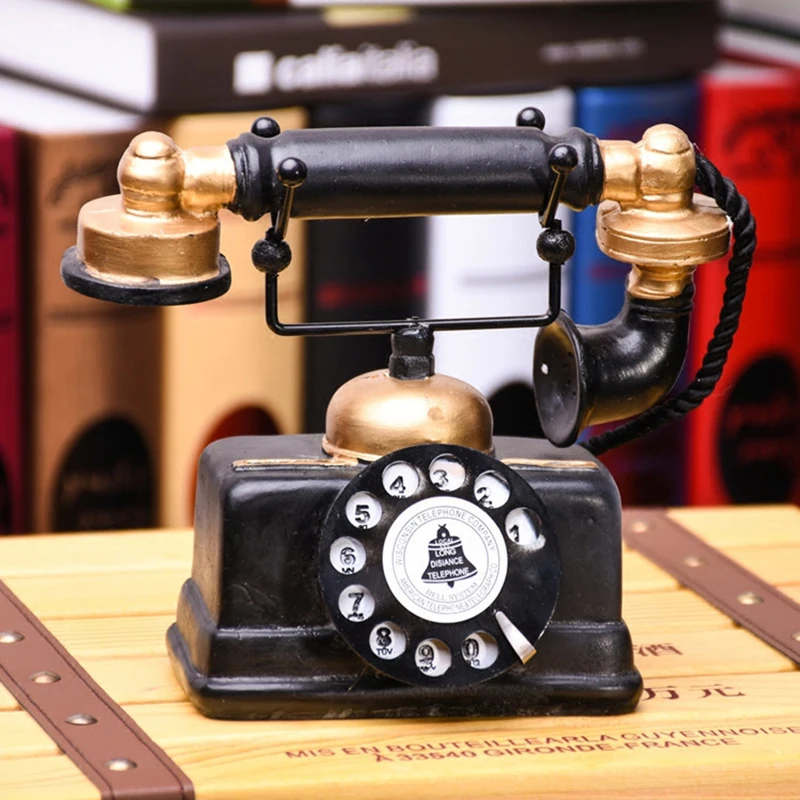 

Resin Retro Telephone Creative Decorative Telephones Desk Antique Figurines Bar Window Decoration Props Home Decorative Crafts