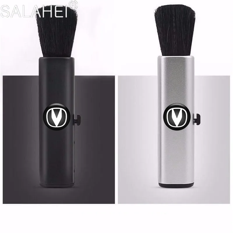 Выдвижная щетка для чистки интерьера автомобиля многофункциональная от пыли