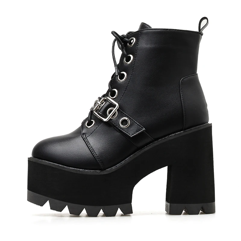 Зимняя обувь на шнуровке массивные ботинки женские черные кожаные высоком