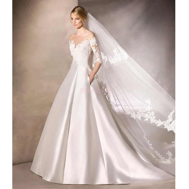 

New White Wedding Dress Bride Retro Satin Wedding Dress One-shoulder Trailing Appliques Bridal Gown Vestidos De Novia
