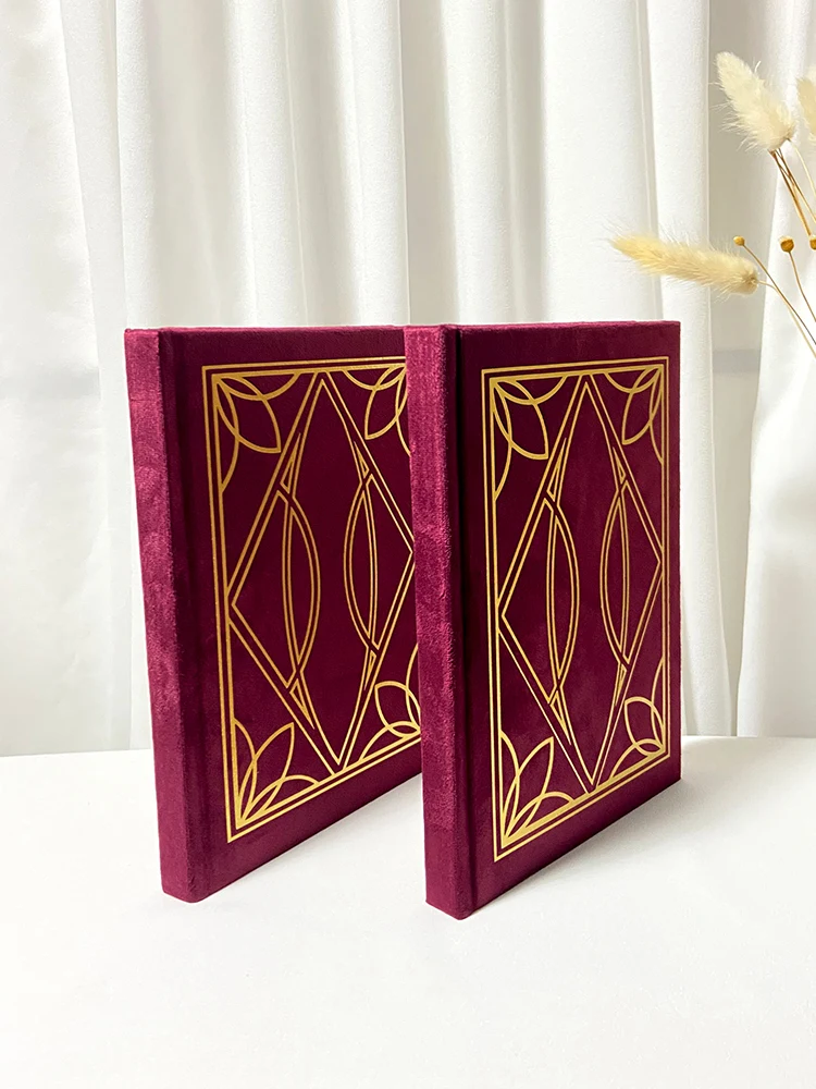 Аниме блуждающая ведьма: The Journey of Elaina косплей Студенческая эскизная книга