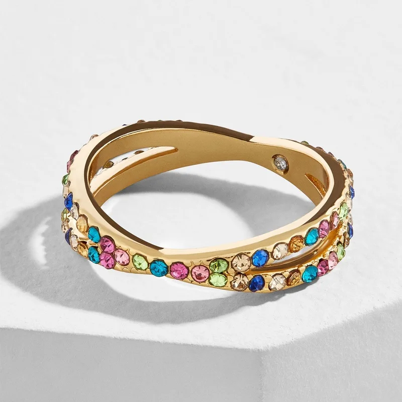 Изысканные ювелирные украшения металлические кольца с цирконием женские