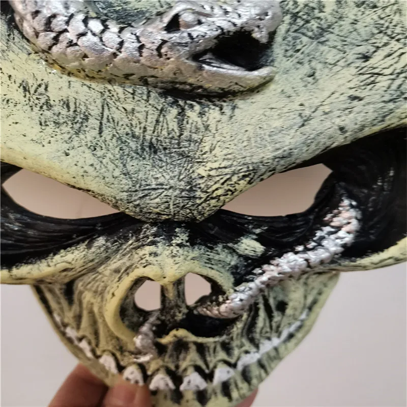 

Halloween Party Scary Skeleton Snake Mask Game Anime Prop Cosplay 28.5CM Mask Tricky Fun Mask Decoration Party Fool' Day Gift