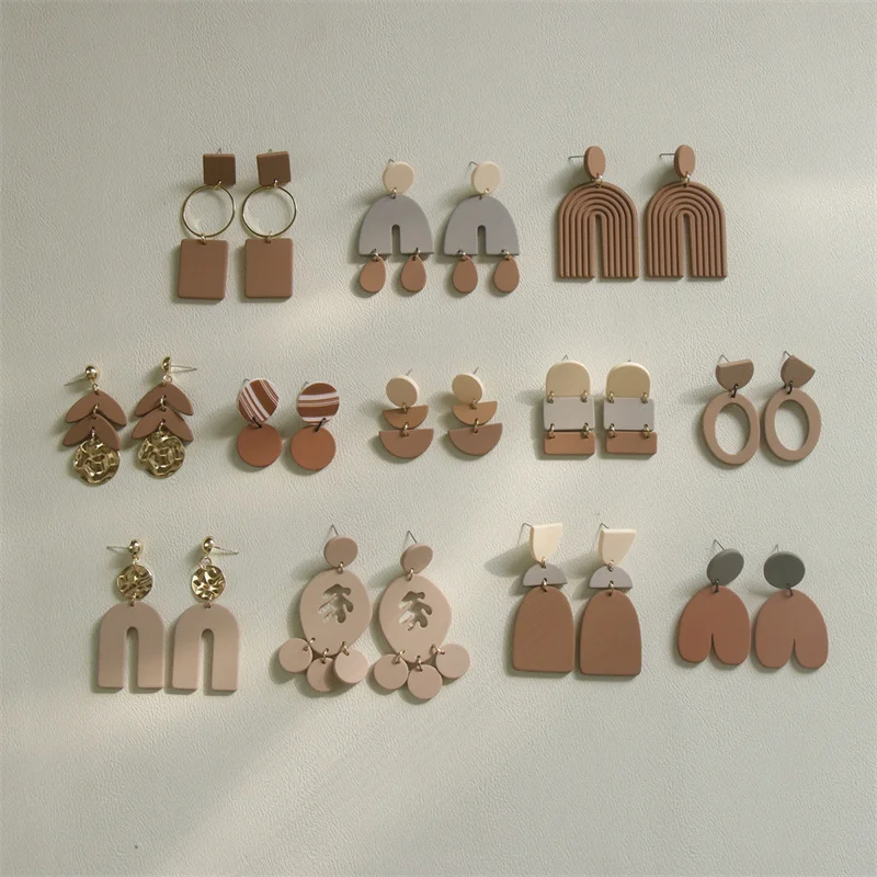 Женские акриловые серьги-подвески AOMU коричневые карамельного цвета