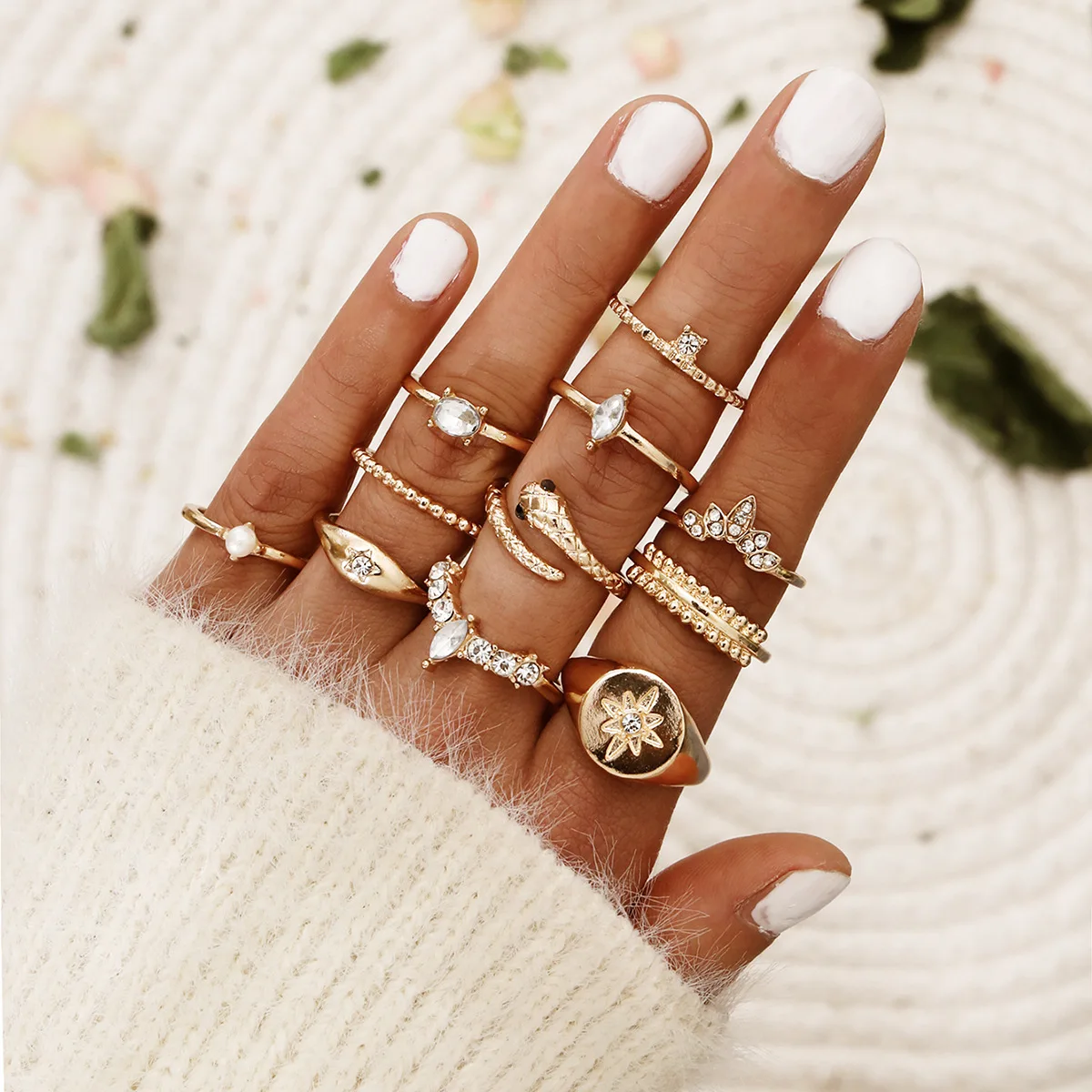 

Bohemian 9Pcs/Set Transparent Crystal Stone Serpentine Carved Square Geometric Gold Ring Feminine Elegant Charm Jewelry Gift