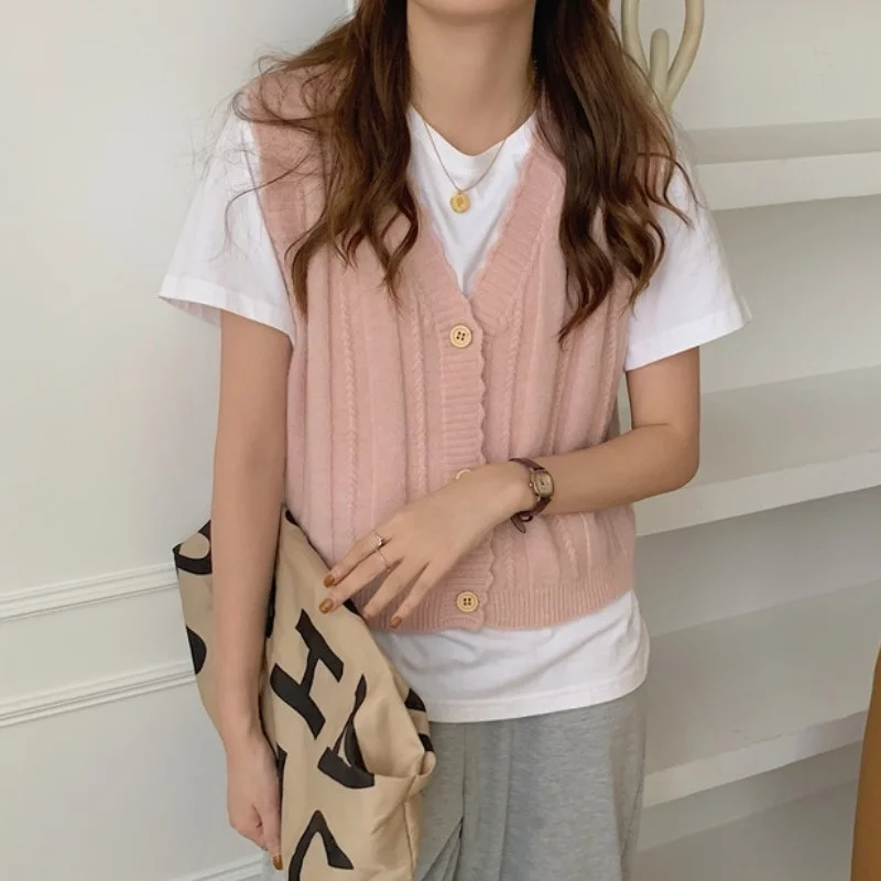 Женский вязаный кардиган с V-образным вырезом |