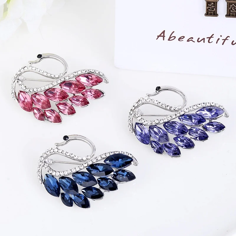 3 colors fashion creative brooch Autumn and winter scarf deduction silver swan | Украшения и аксессуары