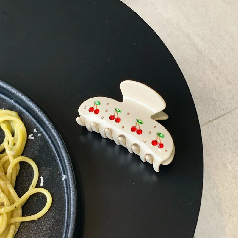 

MueRaa Korean Style Cherry Sweet Women Girls Hair Claws Hair Clips Fashion Retro Hair Accessories Barrettes Acrylic Hairgrips