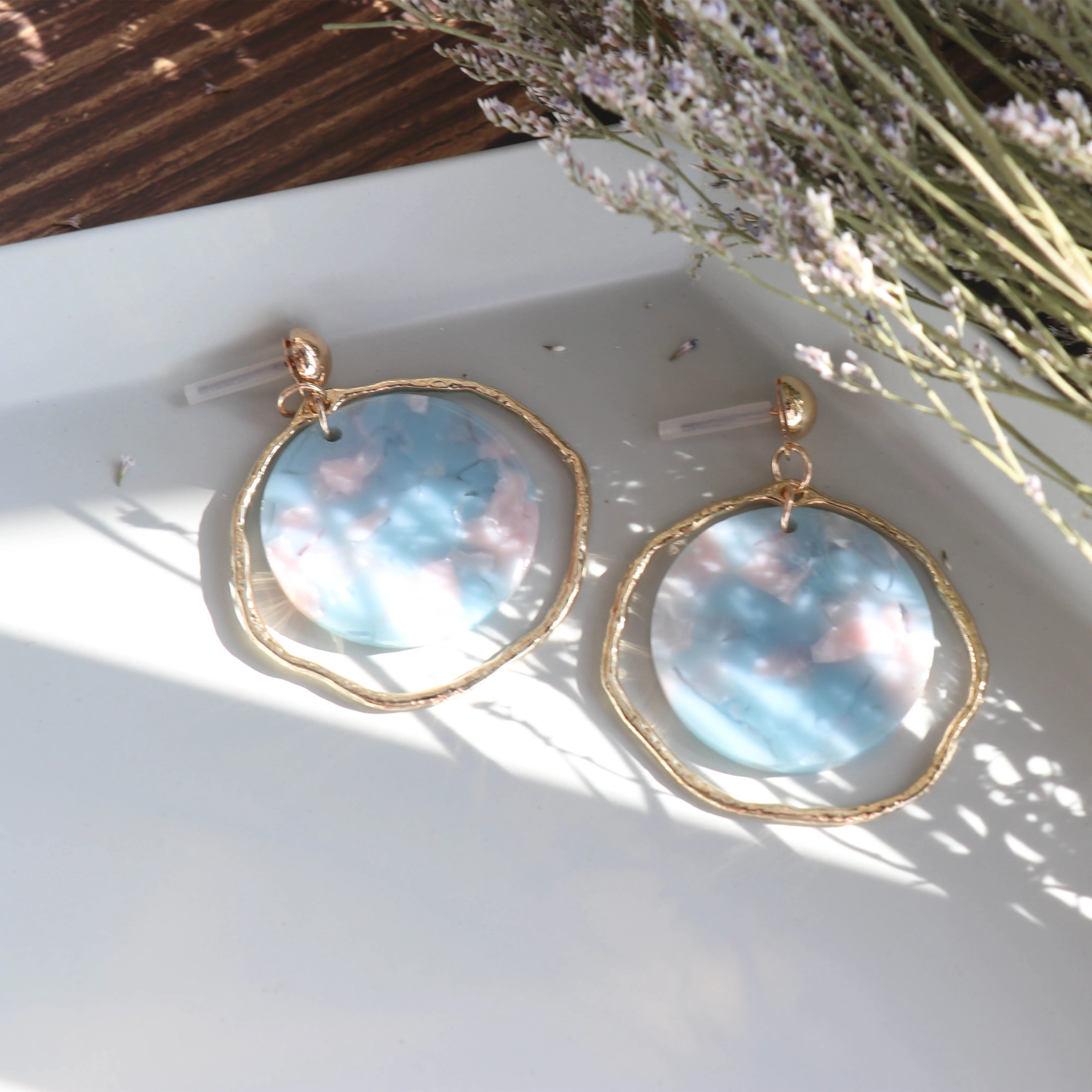 Весенние корейские круглые геометрические ацетатные серьги с неровным