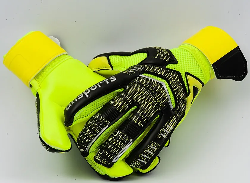 Высококачественные профессиональные перчатки для детей вратарские |