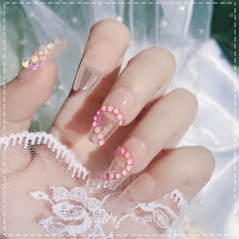 Кристаллические бисерные круглые полусферические AB-стразы разных размеров и ярких цветов в стиле русалки для дизайна ногтей.