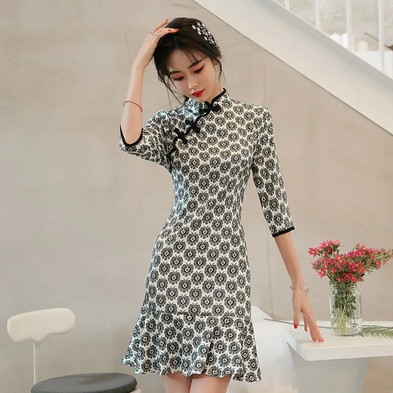 

Женские платья МАЗ