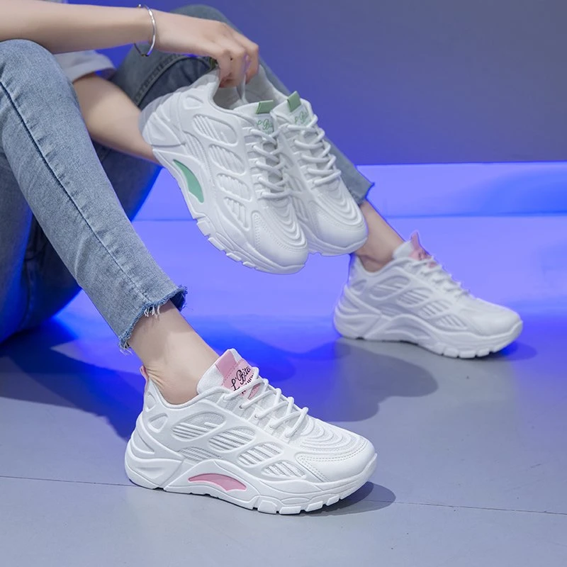 

2021 New Daddy Shoes Female Spring and Summer Breathable Travel Shoes with Thick-soled Sports Casual White Shoes