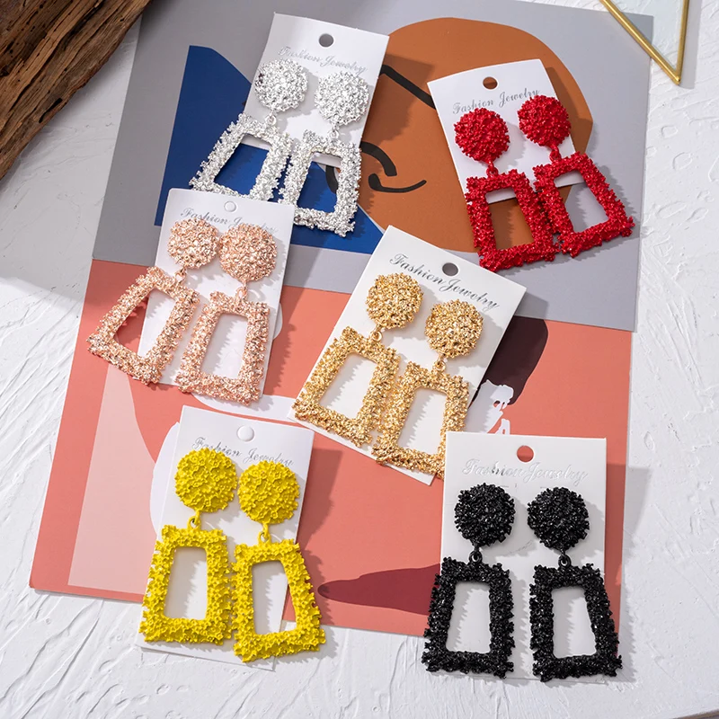 

Luxury Hollow Geometric Large Square Dangle Earrings Vintage Exaggeration Big Square Hoop Earrings for Women Fashion Jewelry